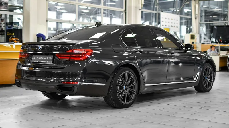 BMW 740 d xDrive Image 6