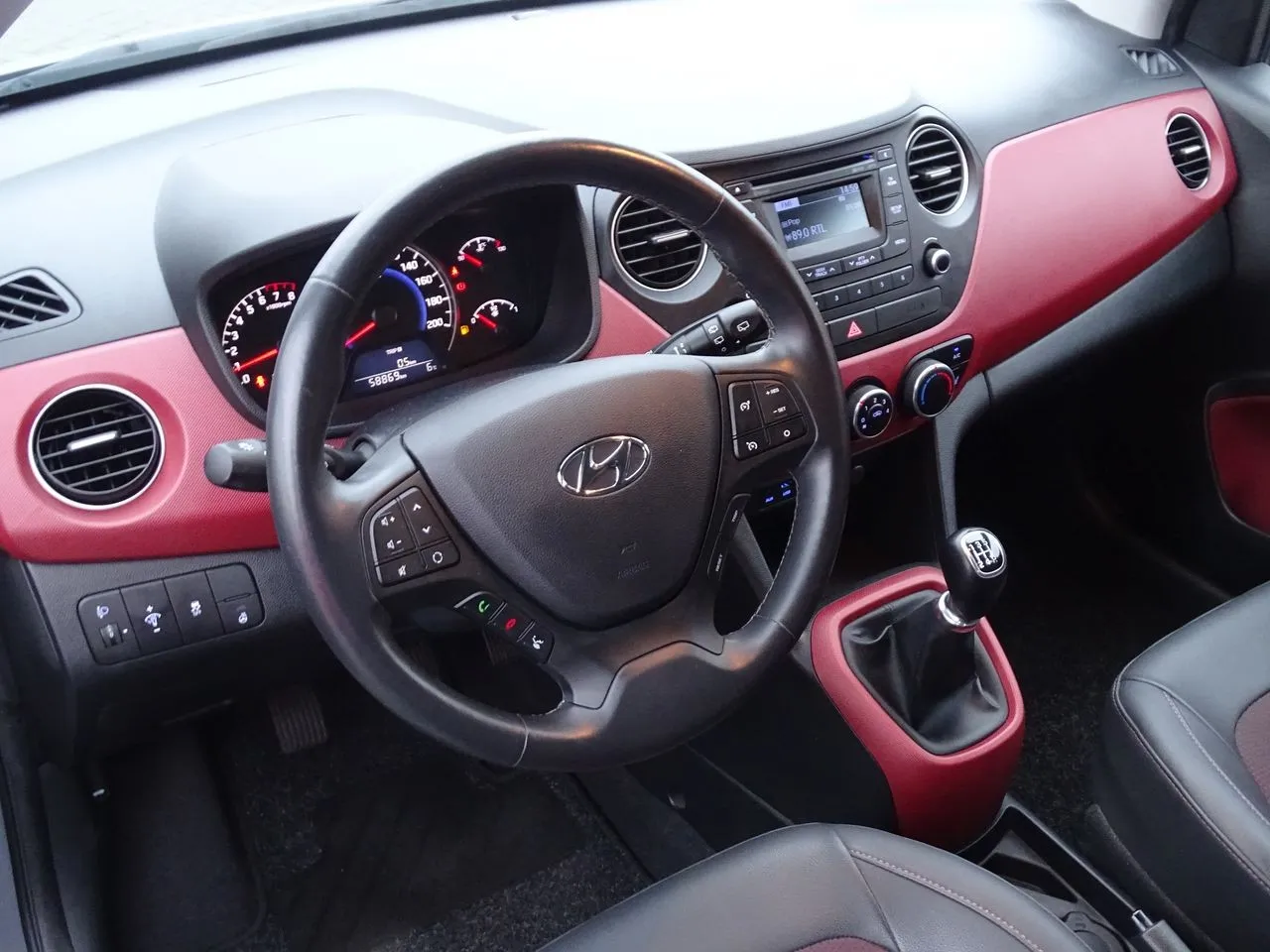 Hyundai i10 1.2 Sportsline...  Image 8